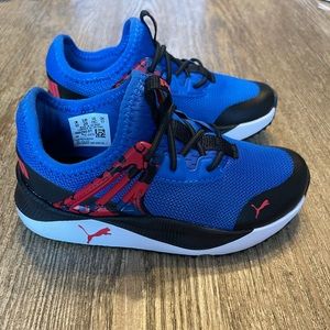 NWOT Toddler Boys Puma Sneakers size 11
